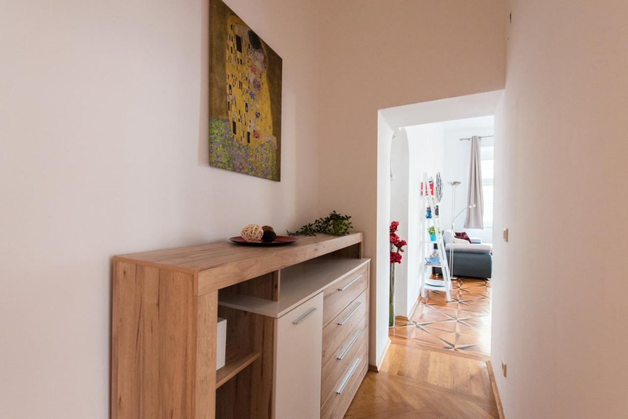 Belvedere Central Apartment Wina Bagian luar foto