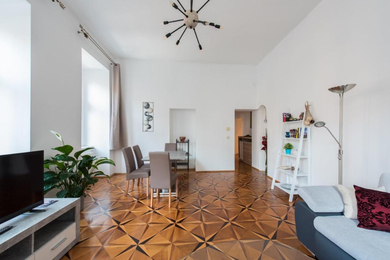 Belvedere Central Apartment Wina Bagian luar foto